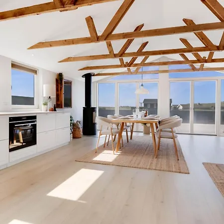 Exclusive Newly Renovated With Panoramic Dune Views Only 200 Metres From The North Sea Dom wakacyjny Harboør