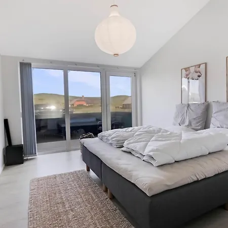 Exclusive Newly Renovated With Panoramic Dune Views Only 200 Metres From The North Sea Dom wakacyjny Harboør