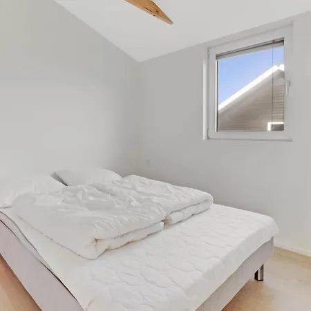 بيت للعطل Exclusive Newly Renovated Holiday Home With Panoramic Dune Views Only 200 Metres From The North Sea هاربور